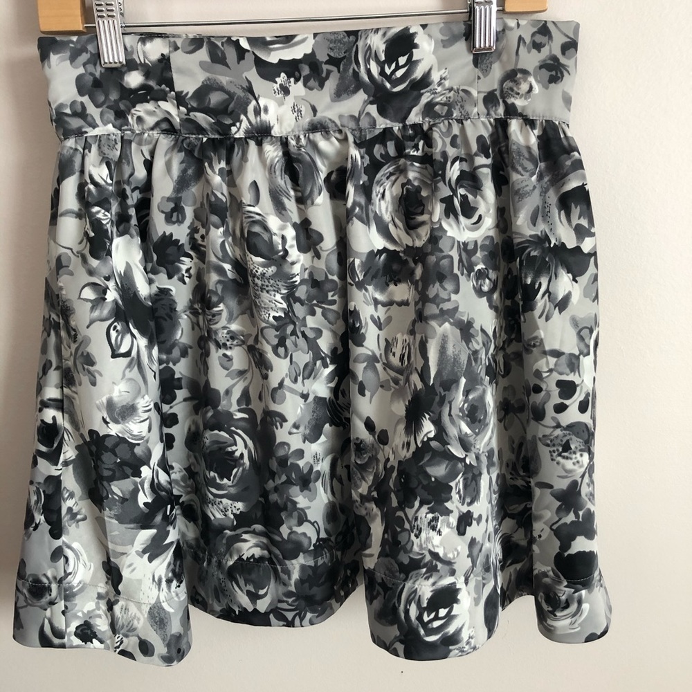 Floral black & gray skirt